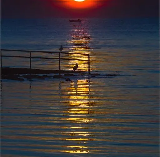 Sunset Colours Rozac Умаг