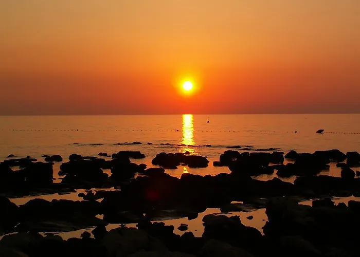 Sunset Colours Rozac Апартаменты *